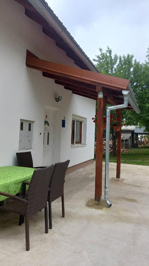 Appartamento Keti Plaški Esterno foto